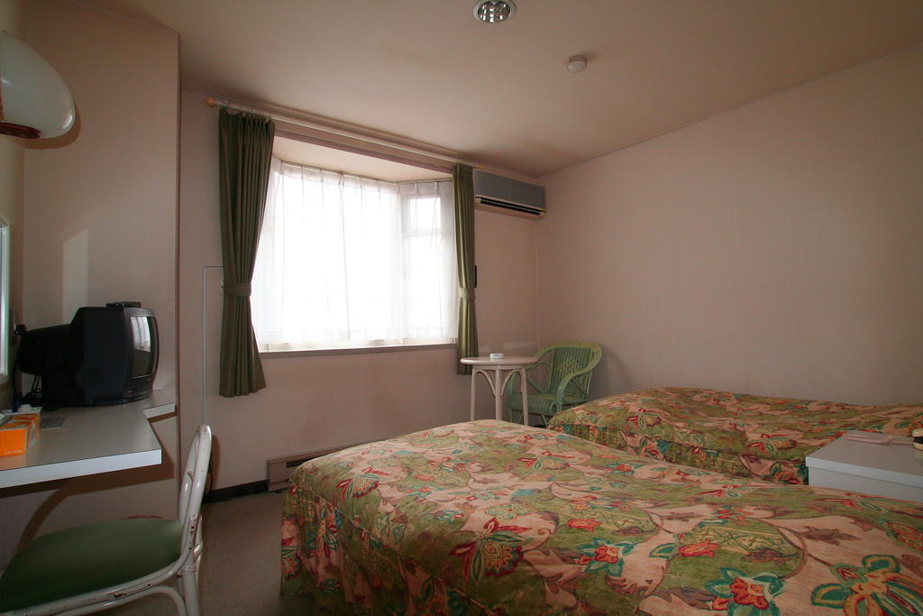 Gasthof Melange Fujikawaguchiko Habitación foto
